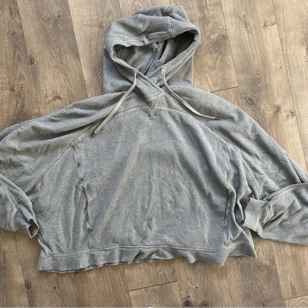 Lululemon gray waffle knit sweatshirt